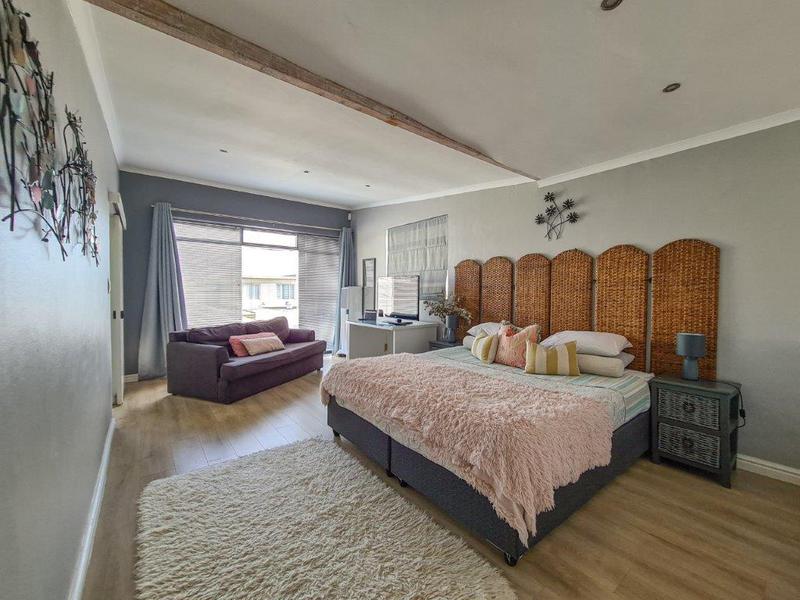 5 Bedroom Property for Sale in Hout Bay Western Cape